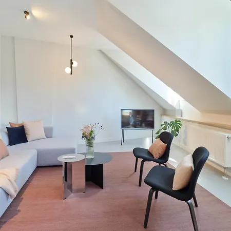 High-end Einmaliges Townhouse - Bis 6 Personen - - Lage Im Zentrum דירה